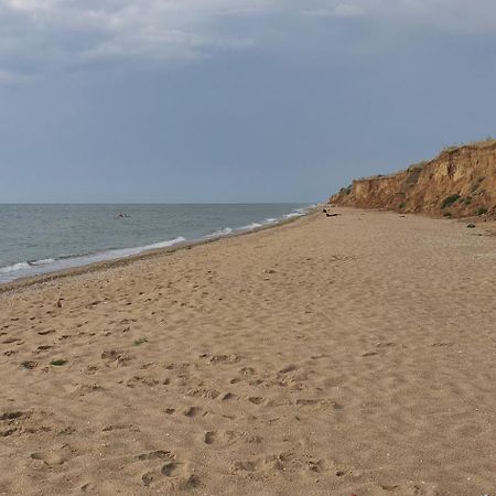 Guest House Santin Chornomorsk Exterior foto