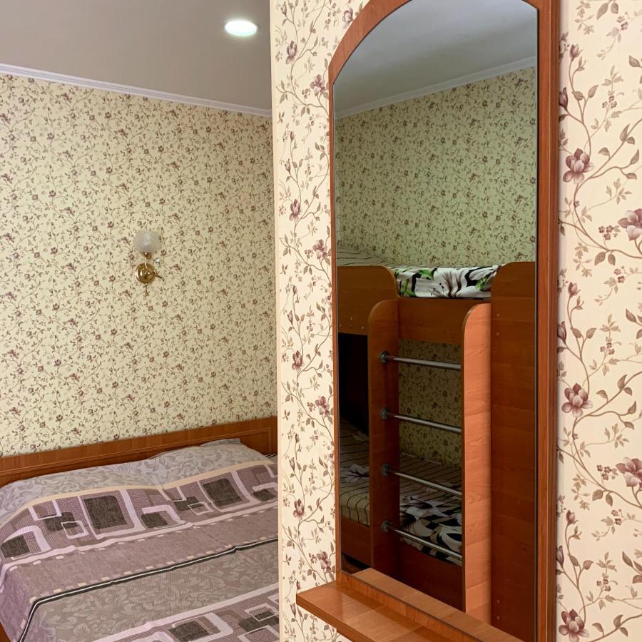Guest House Santin Chornomorsk Exterior foto