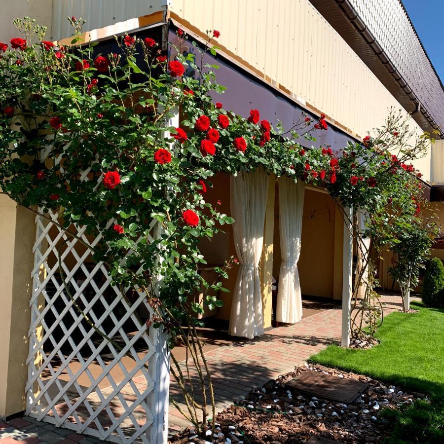Guest House Santin Chornomorsk Exterior foto